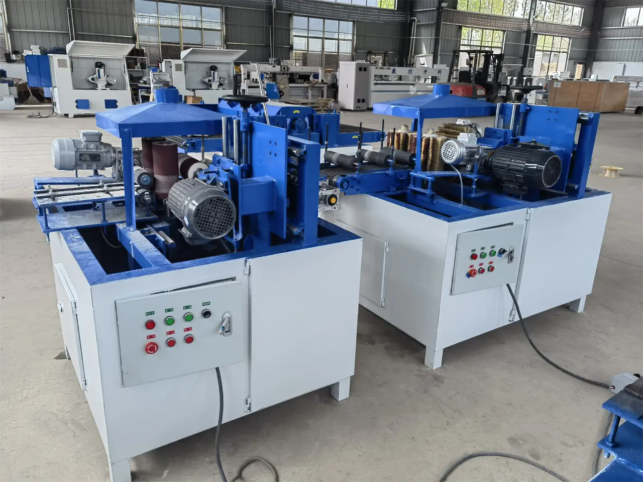 打磨機設備： 打磨拋光機 解決工件表面瑕疵的“全能助手”